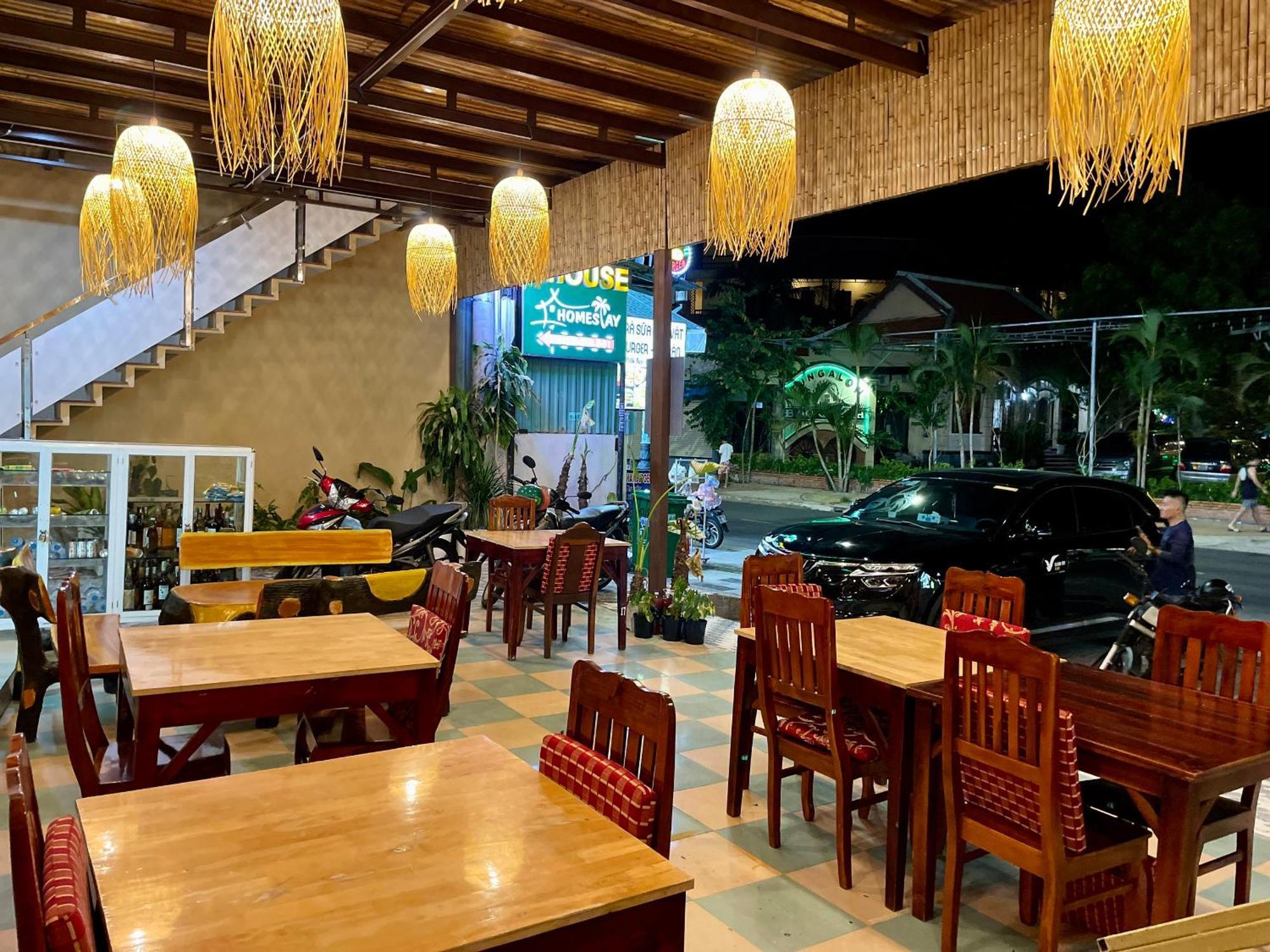 T'H Homestay Mũi Né Buitenkant foto